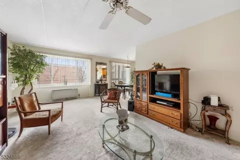 190 Morris Ave #2A, Springfield, NJ 07081 photo 4