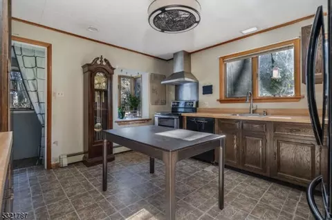 101 Blossom Rd, Hampton, NJ 08827 photo 4