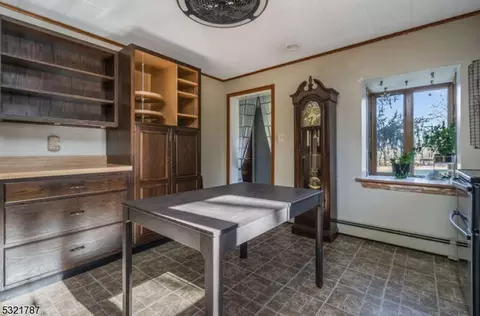 101 Blossom Rd, Hampton, NJ 08827 photo 3