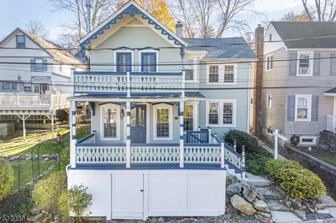 4 Pitman Pl, Denville, NJ 07834