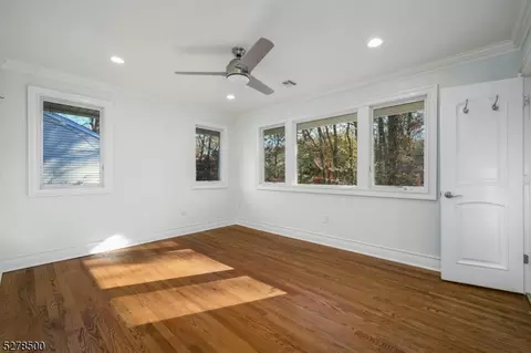 25 Beverly Rd, Summit, NJ 07901 photo 31
