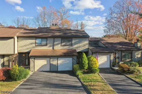 159 Penn Ct, Matawan, NJ 07747