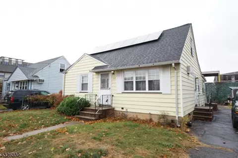123 Lindegar St, Linden, NJ 07036