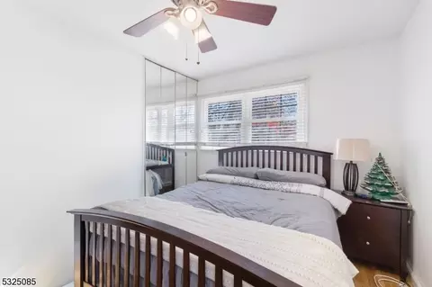 429 Adirondack Ave, Spotswood, NJ 08884