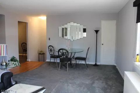 480 Crestwood Ave #36, Hackensack, NJ 07601 photo 5