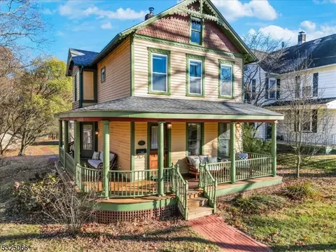182 Broad St, Washington, NJ 07882