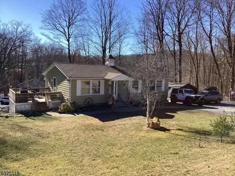 57 Libertyville Rd, Wantage, NJ 07461
