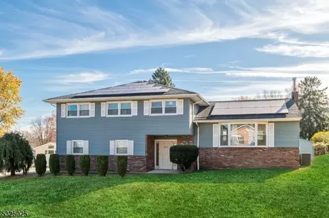 11 King Ct, Wayne, NJ 07470 photo 2