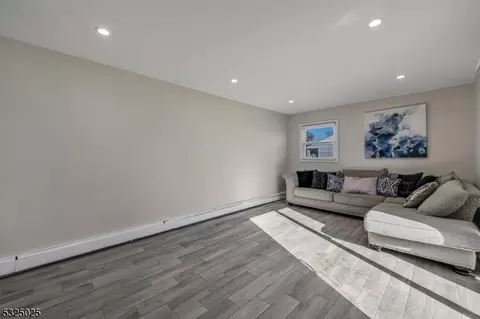 11 King Ct, Wayne, NJ 07470 photo 16