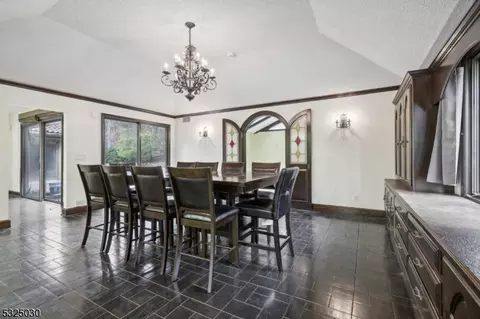 24 Apache Rd, Wayne, NJ 07470 photo 11
