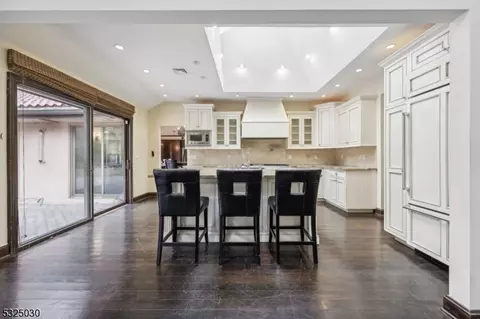24 Apache Rd, Wayne, NJ 07470 photo 14