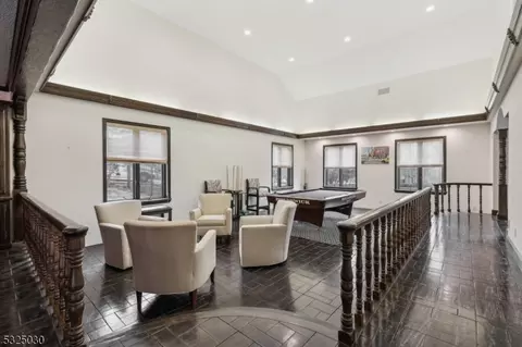 24 Apache Rd, Wayne, NJ 07470 photo 9