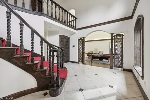 24 Apache Rd, Wayne, NJ 07470 photo 6