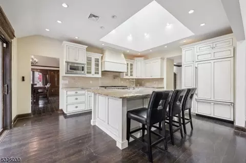 24 Apache Rd, Wayne, NJ 07470 photo 12
