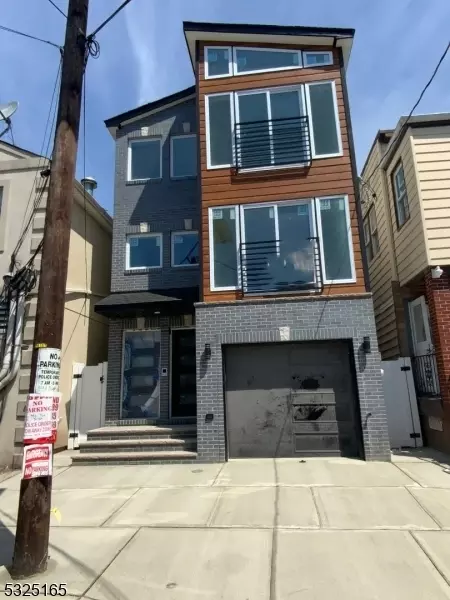 347 3rd Ave, Newark, NJ 07107