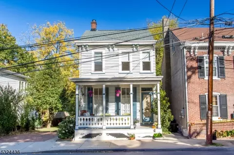 34 Swan St, Lambertville, NJ 08530