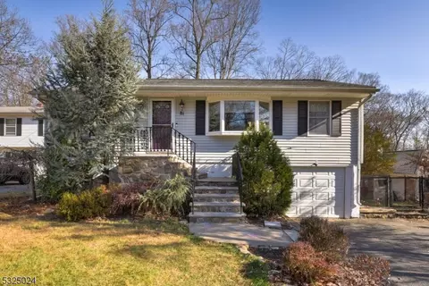 81 Omaha Ave, Rockaway, NJ 07866