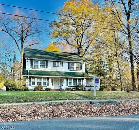 35 High St, Montclair, NJ 07042