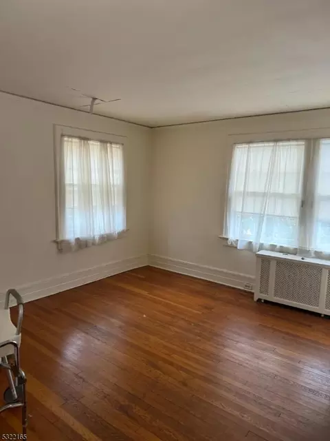 35 High St, Montclair, NJ 07042 photo 4