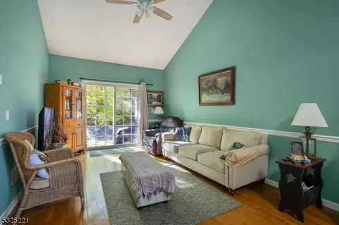19 Spring Hollow Rd, Wantage, NJ 07461 photo 6