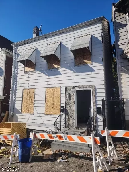 69 N 7th St, Paterson, NJ 07522