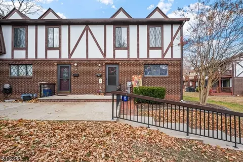 47 Dorchester Ct, Hillsborough, NJ 08844