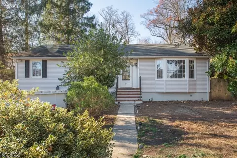 27 Virginia Rd, Montville, NJ 07045