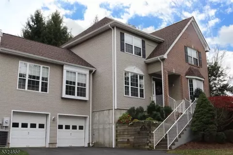 37 Canterbury Way, Wayne, NJ 07470