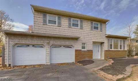 13 Lynnwood Rd, Edison, NJ 08820
