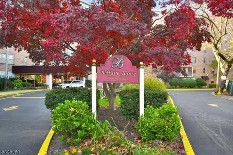 530 Valley Rd #7X, Montclair, NJ 07043