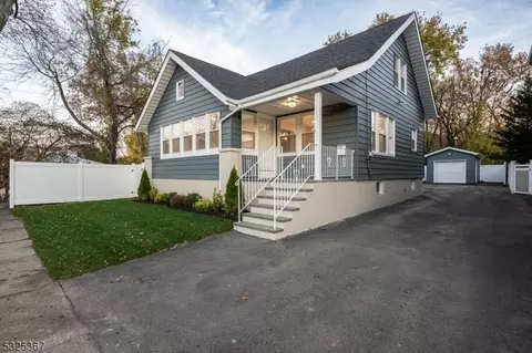 303 4th Ave, Hawthorne, NJ 07506