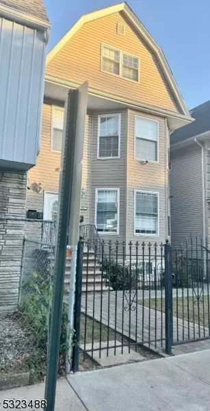 218 S Burnett St, East Orange, NJ 07018