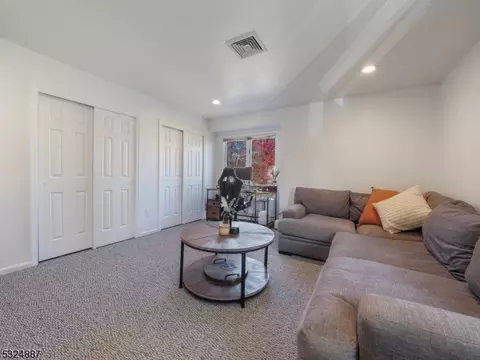 3 Black Briar Ln, Wayne, NJ 07470 photo 28