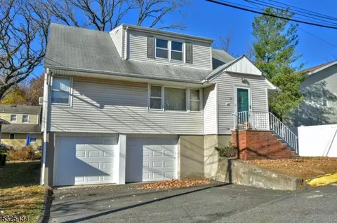 91 Wagaraw Blvd, Prospect Park, NJ 07508