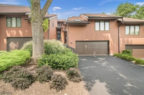 6 Mullarkey Dr, West Orange, NJ 07052