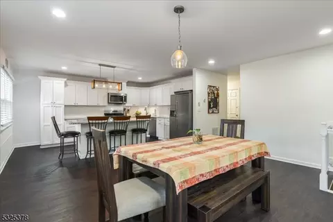 91 Lexington Ln, Wayne, NJ 07470 photo 8
