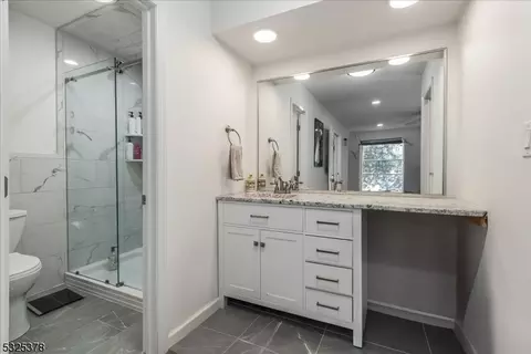 91 Lexington Ln, Wayne, NJ 07470 photo 15