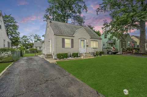 525 Lorraine Ave, Middlesex, NJ 08846