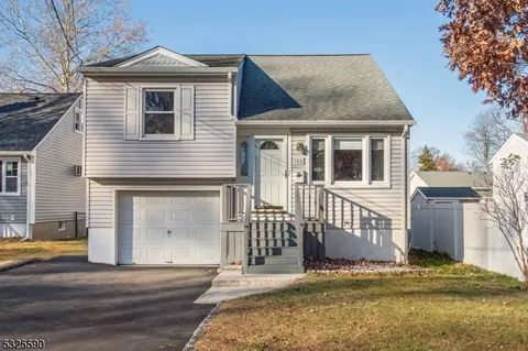 160 Jacksonville Dr, Parsippany-troy Hills Twp, NJ 07054