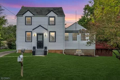 87 Leghorn Ave, Bridgewater, NJ 08807