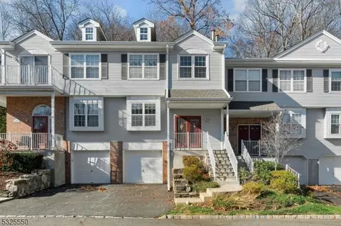 90 Brookside Ln, Mount Arlington, NJ 07856
