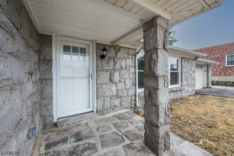 619 S Chester Ave, Riverside, NJ 08075
