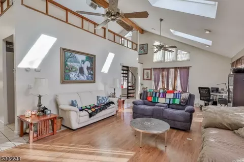 79 Fox Farm Rd, Phillipsburg, NJ 08865 photo 4