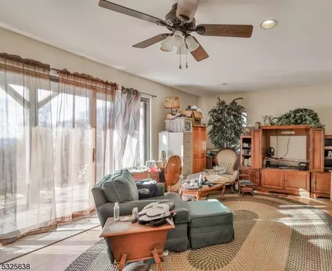 79 Fox Farm Rd, Phillipsburg, NJ 08865 photo 11
