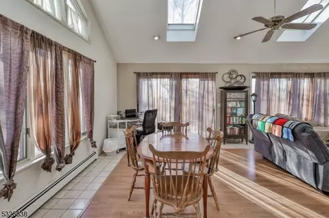 79 Fox Farm Rd, Phillipsburg, NJ 08865 photo 6