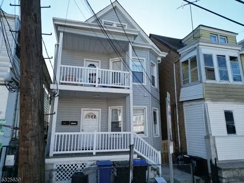 448 21st Ave, Paterson, NJ 07513
