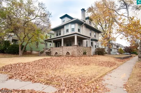 801 Colonia Rd, Elizabeth, NJ 07208