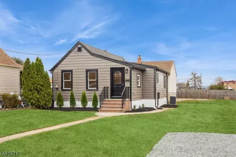 10 Onka St, Manville, NJ 08835
