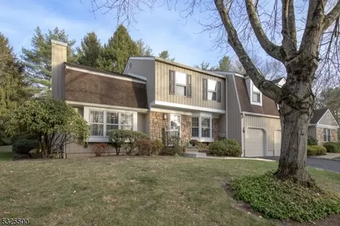 3 Fairbanks Ln, Basking Ridge, NJ 07920