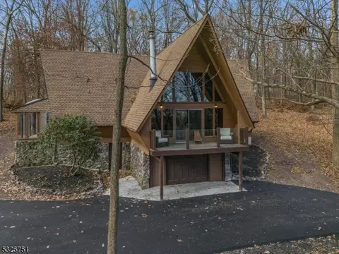 21 Sidney School Rd, Franklin Twp, NJ 08801